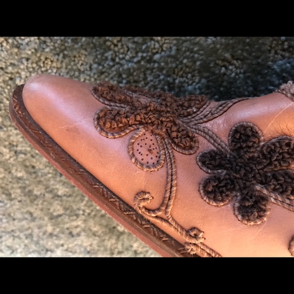 Leather boots - Picture 3 of 5